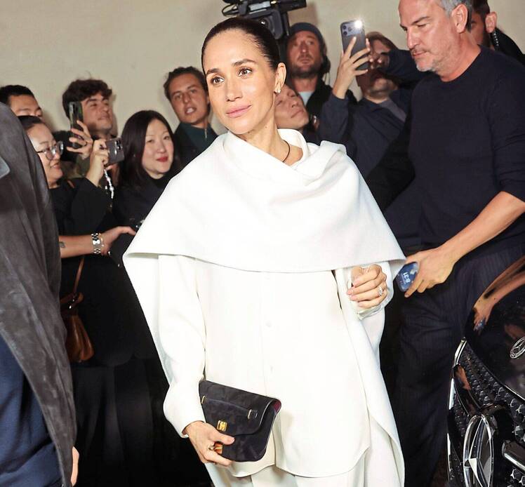 Meghan Markle Was ‘Determined’ to Schmooze With Anna Wintour in Paris: ‘It Was a Huge Deal to Her’ 2 Meghan Courting Anna Meghan Courting AnnaGettyImages 2239246185.jpg master scaled e1760449448652